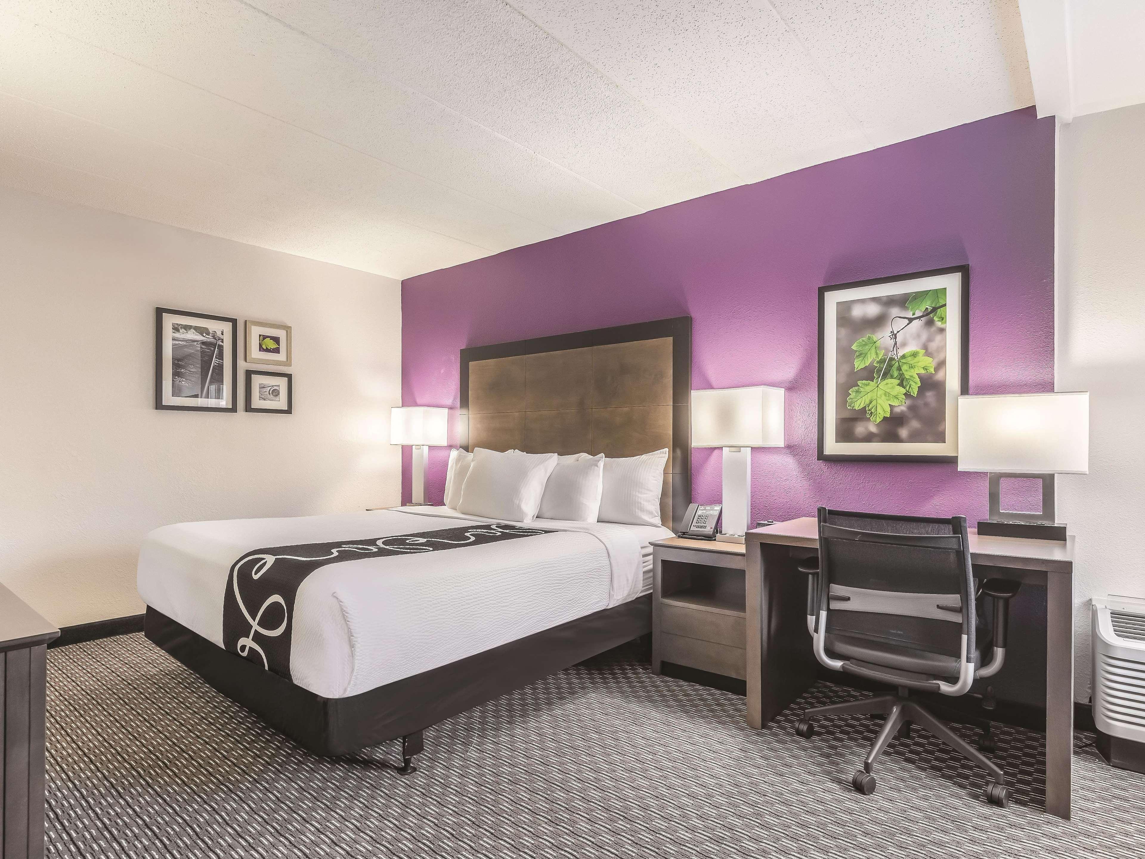 La Quinta By Wyndham Salem Nh Hotell Exteriör bild