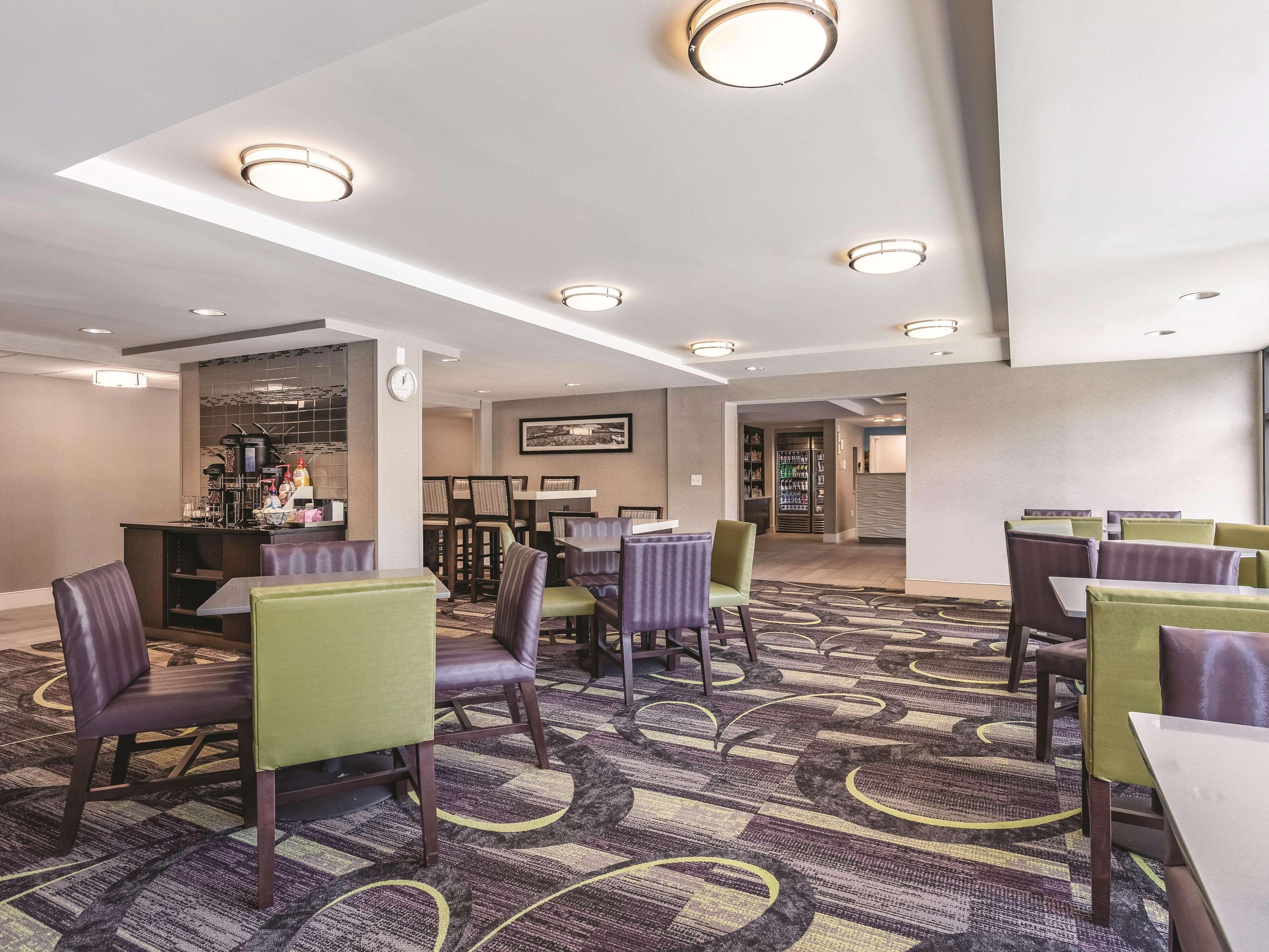 La Quinta By Wyndham Salem Nh Hotell Exteriör bild
