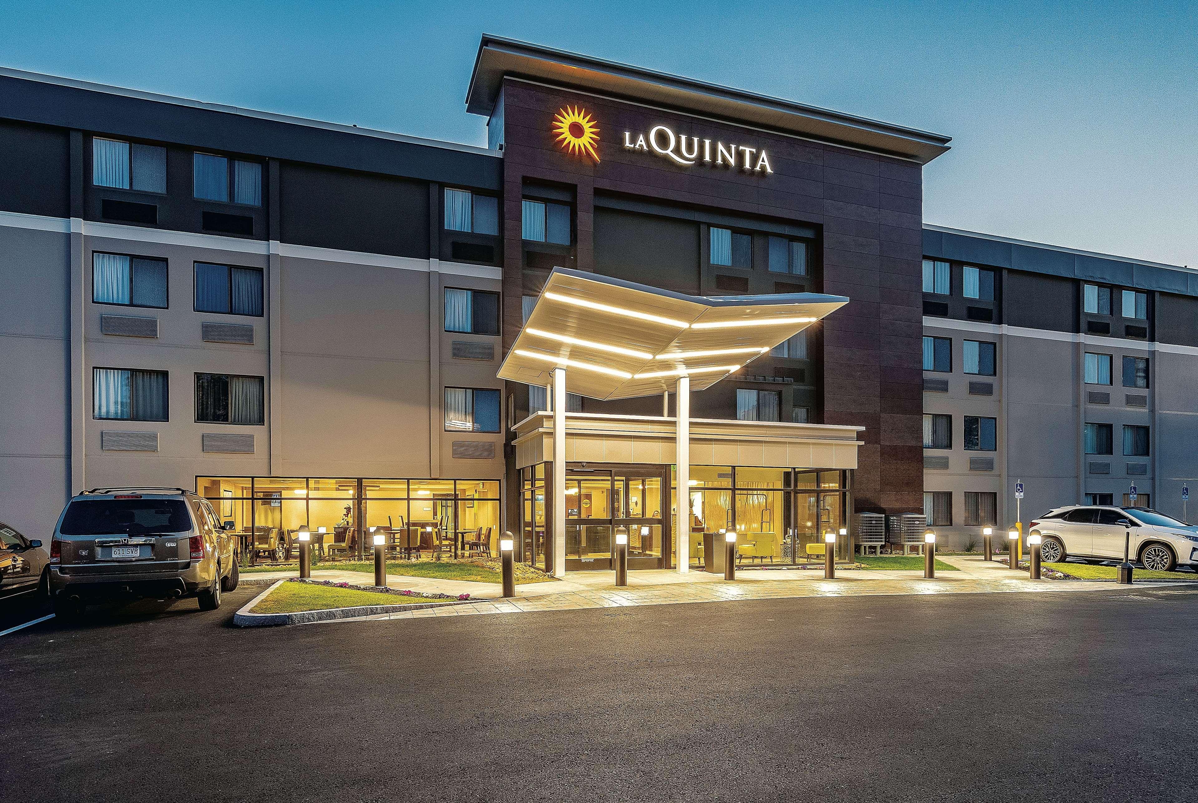 La Quinta By Wyndham Salem Nh Hotell Exteriör bild