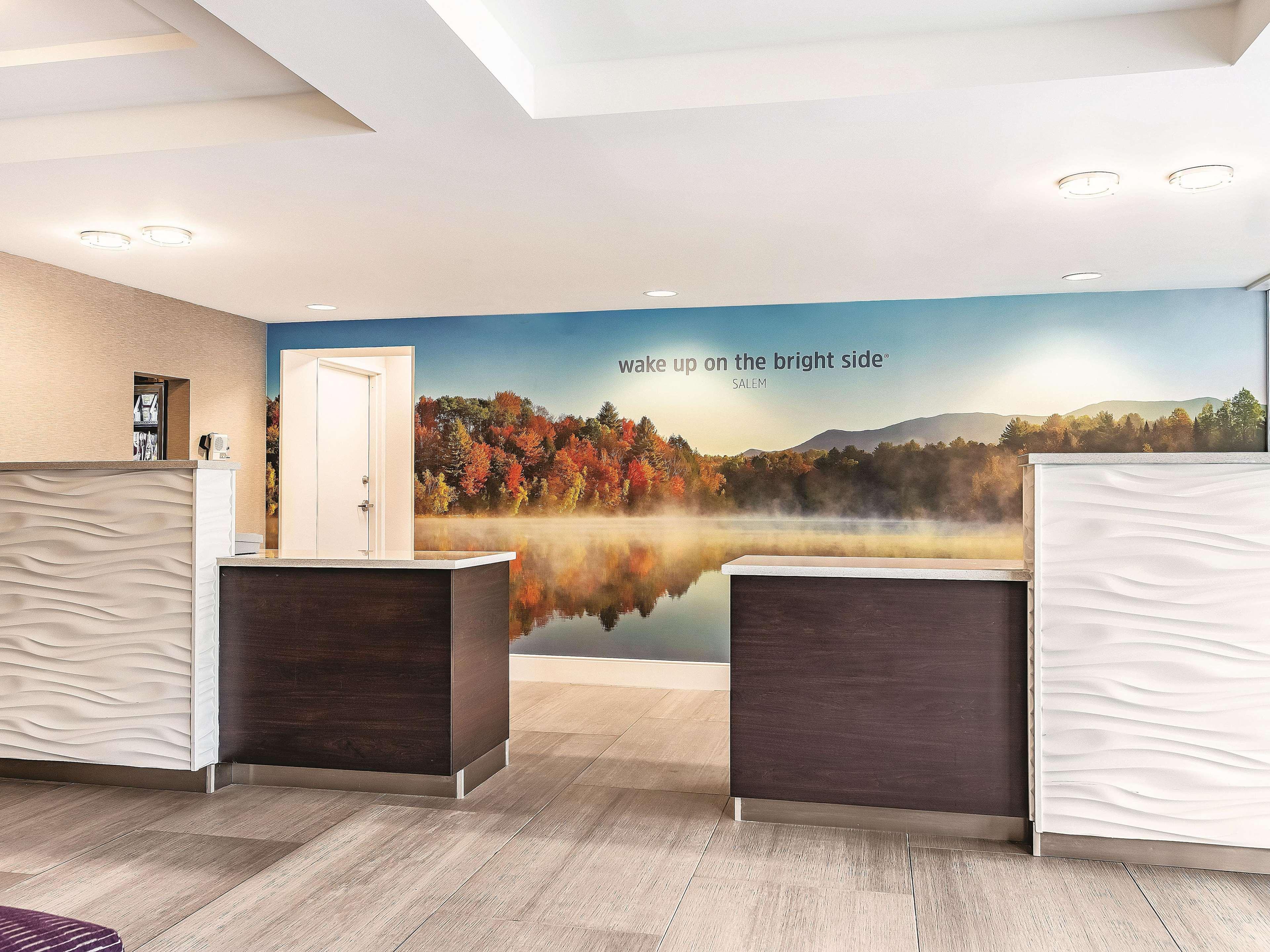 La Quinta By Wyndham Salem Nh Hotell Exteriör bild